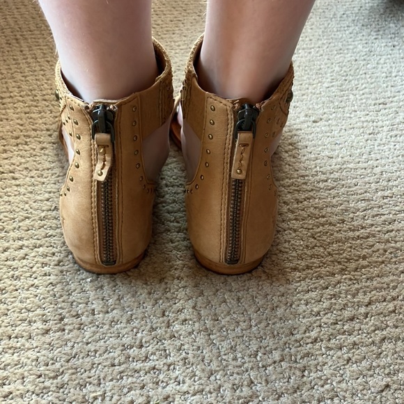 Frye sandals with stud detailing - Picture 2 of 5